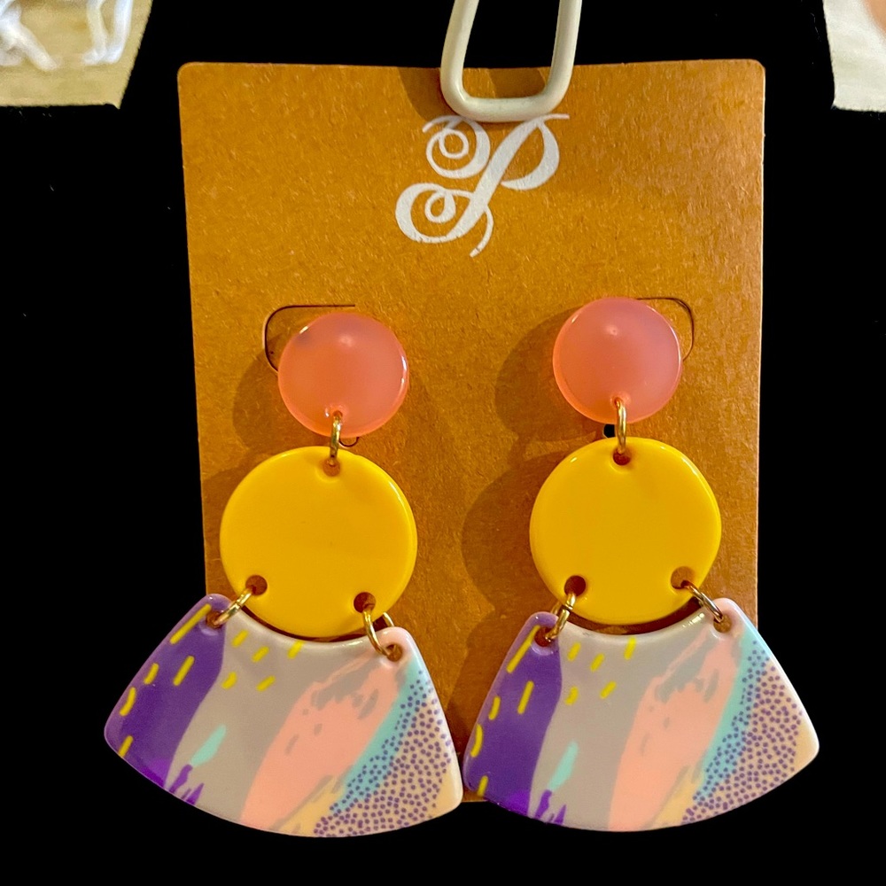 Plunder vintage Acrylic earrings